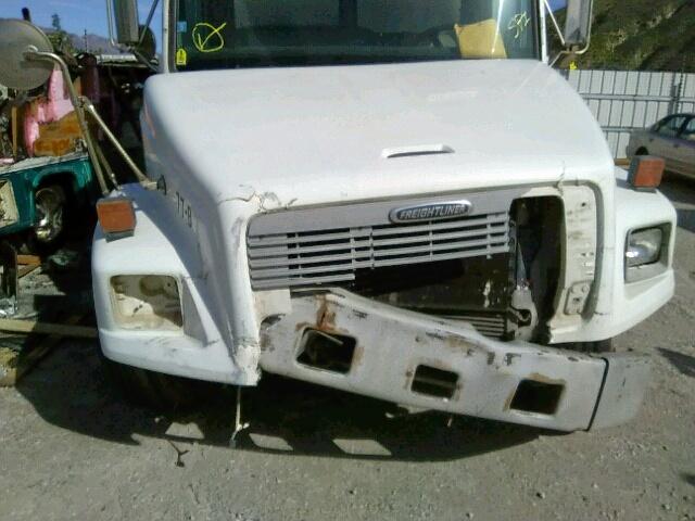 1FV6HJAA2YHG82416 - 2000 FREIGHTLINER MEDIUM CON WHITE photo 7