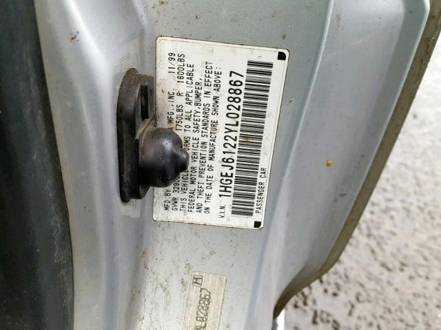 1HGEJ6122YL028867 - 2000 HONDA CIVIC DX SILVER photo 10