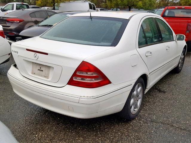 WDBRF61J83F301289 - 2003 MERCEDES-BENZ C 240 WHITE photo 4