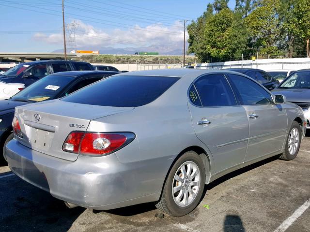 JTHBF30G520085327 - 2002 LEXUS ES 300 SILVER photo 4