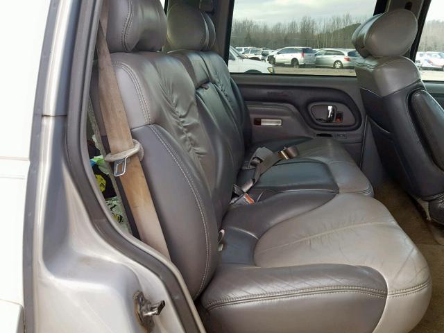 1GKEK13RXXR911446 - 1999 GMC YUKON GRAY photo 6