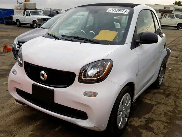 WMEFJ9BA2JK314502 - 2018 SMART FORTWO ELE WHITE photo 2