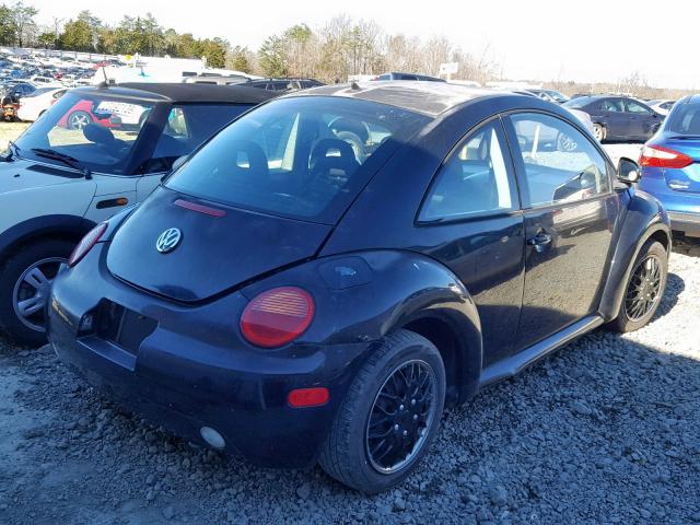 3VWBB61C2WM042641 - 1998 VOLKSWAGEN NEW BEETLE 黑色 照片 4