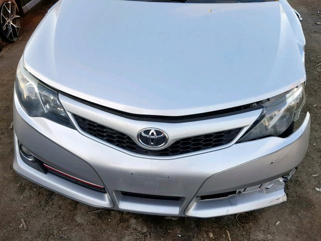 4T1BK1FK0CU010716 - 2012 TOYOTA CAMRY SE GRAY photo 7