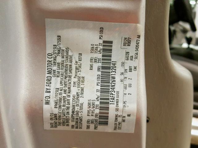 1FAFP34N26W132041 - 2006 FORD FOCUS ZX4 SILVER photo 10