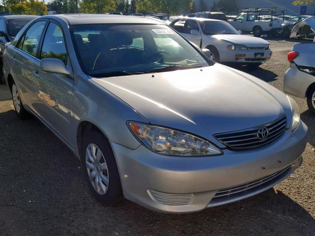 4T1BE30K05U388355 - 2005 TOYOTA CAMRY LE SILVER photo 1