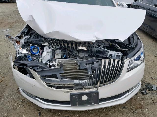 1G4GF5G36FF269342 - 2015 BUICK LACROSSE P WHITE photo 7