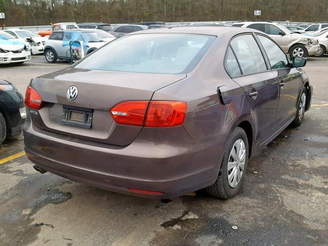 3VW2K7AJ9EM308594 - 2014 VOLKSWAGEN JETTA BASE Շագանակագույն լուսանկար 4