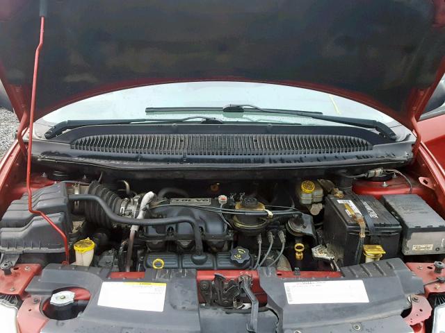 2C8GP64L75R548154 - 2005 CHRYSLER TOWN & COU RED photo 7