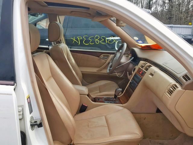 WDBJH65J23X089968 - 2003 MERCEDES-BENZ E 320 WHITE photo 5