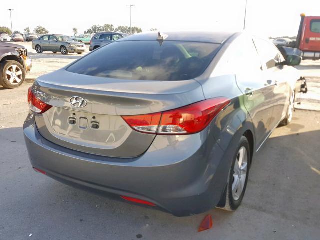 5NPDH4AE2DH153371 - 2013 HYUNDAI ELANTRA GL GRAY photo 4