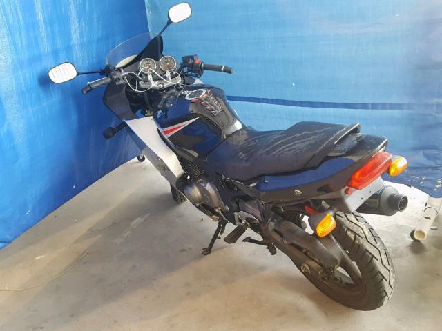 VTTGM51A252100083 - 2005 SUZUKI GS500 FK BLACK photo 3