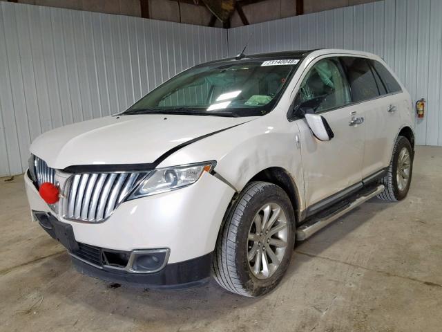 2LMDJ6JKXDBL47485 - 2013 LINCOLN MKX WHITE photo 2