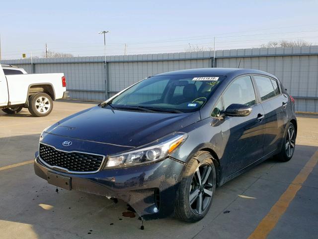 KNAFX5A88H5721816 - 2017 KIA FORTE EX BLACK photo 2