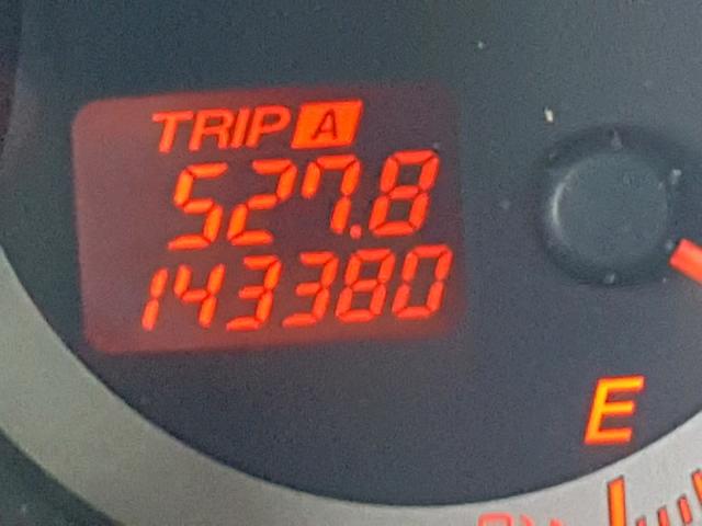 JM1BK143851327048 - 2005 MAZDA 3 HATCHBAC 灰色 照片 8