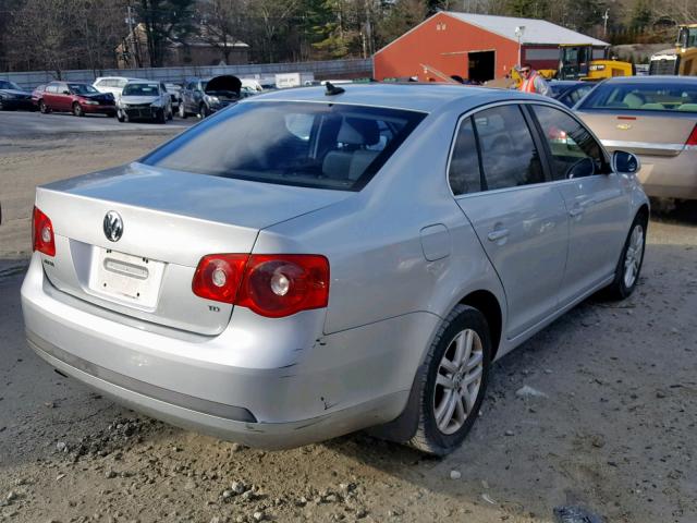 3VWRT71K06M051556 - 2006 VOLKSWAGEN JETTA TDI SILVER photo 4