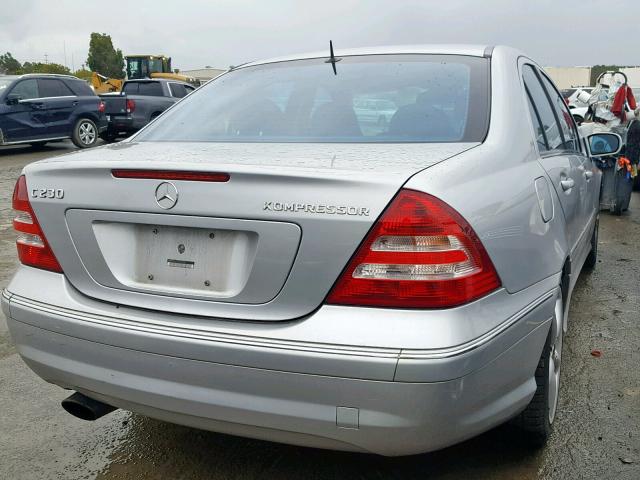 WDBRF40J25A673698 - 2005 MERCEDES-BENZ C 230K SPO SILVER photo 4