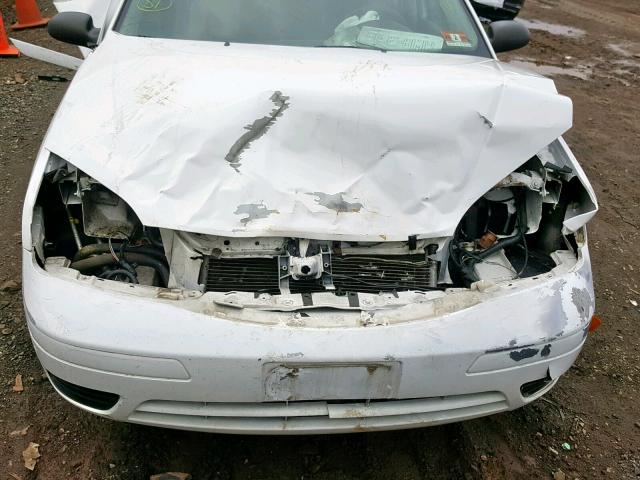 1FAFP34N66W255888 - 2006 FORD FOCUS ZX4 თეთრი ფოტო 7