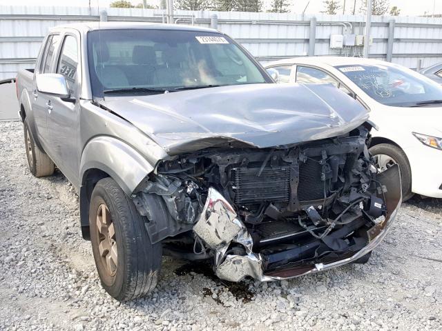 1N6AD07U36C448772 - 2006 NISSAN FRONTIER C GRAY photo 1