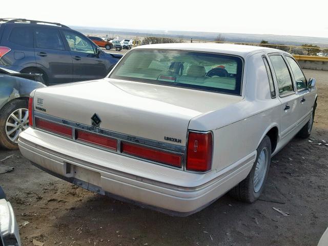 1LNLM83WXTY717961 - 1996 LINCOLN TOWN CAR C CREAM photo 4