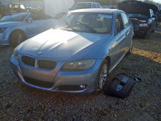 WBAPH77549NL82287 - 2009 BMW 328 I GRAY photo 2