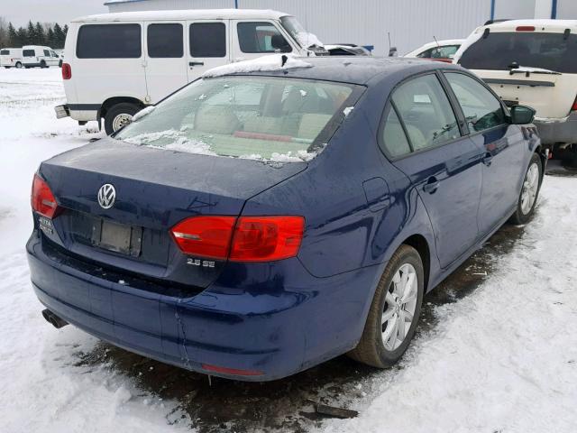 3VWDZ7AJ9BM110453 - 2011 VOLKSWAGEN JETTA SE BLUE photo 4