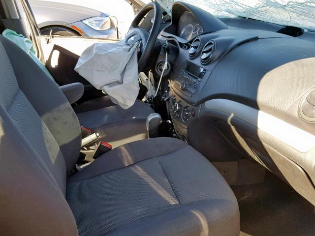 KL1TD56E29B351616 - 2009 CHEVROLET AVEO LS BLACK photo 5