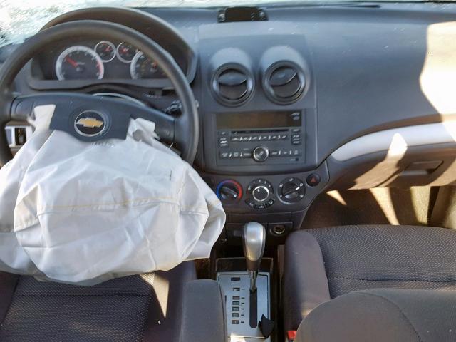 KL1TD56E29B351616 - 2009 CHEVROLET AVEO LS BLACK photo 9