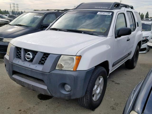 5N1AN08U07C503612 - 2007 NISSAN XTERRA OFF WHITE photo 2