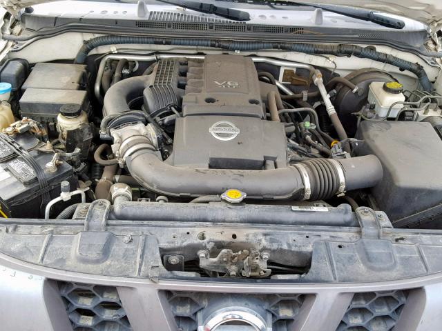 5N1AN08U07C503612 - 2007 NISSAN XTERRA OFF WHITE photo 7