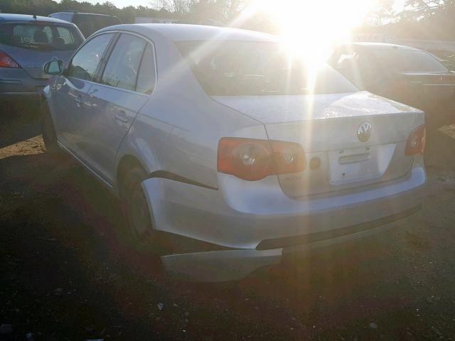 3VWRF71K05M632657 - 2005 VOLKSWAGEN NEW JETTA SILVER photo 3