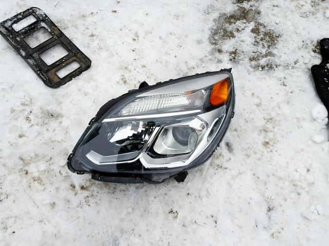 2GNALBEK4H1545059 - 2017 CHEVROLET EQUINOX LS WHITE photo 9