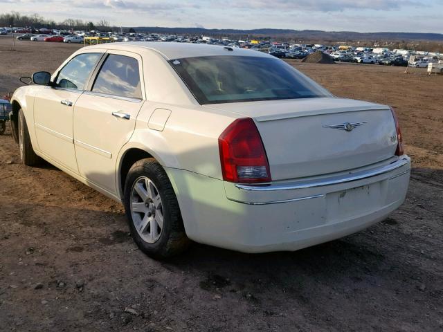 2C3KA53GX7H799680 - 2007 CHRYSLER 300 TOURIN WHITE photo 3