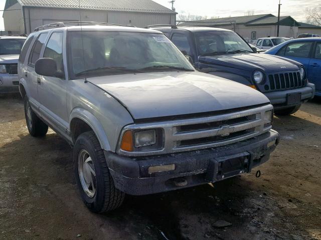 1GNDT13W6T2178025 - 1996 CHEVROLET BLAZER GRAY photo 1