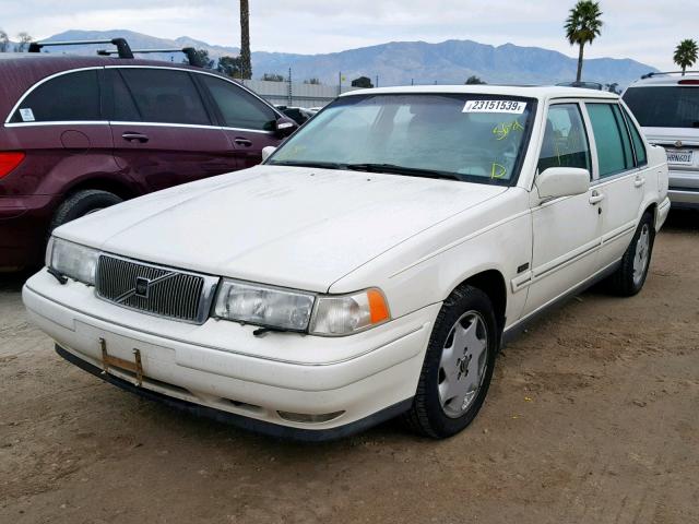 YV1KS960XV1121578 - 1997 VOLVO 960 WHITE photo 2