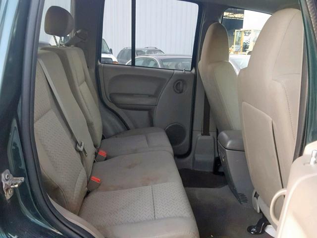 1J4GL38K05W725447 - 2005 JEEP LIBERTY RE GREEN photo 6
