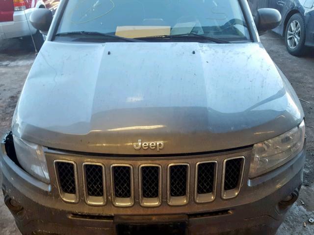 1J4NF1FB8BD279822 - 2011 JEEP COMPASS SP 灰色 照片 7