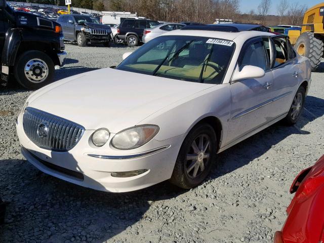 2G4WD582281230510 - 2008 BUICK LACROSSE C WHITE photo 2