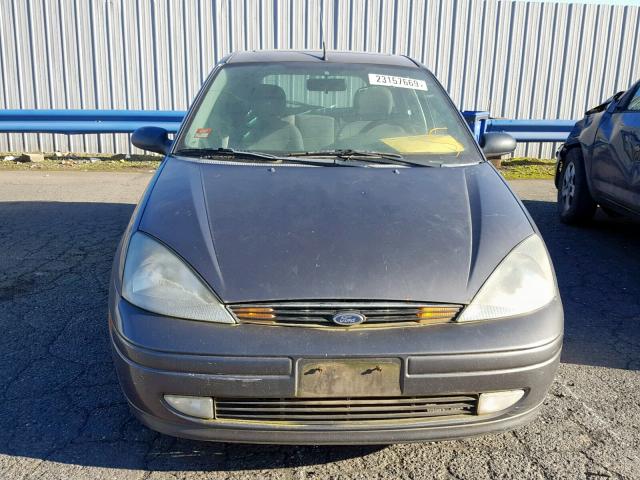 3FAFP37303R116770 - 2003 FORD FOCUS ZX5 GRAY photo 9