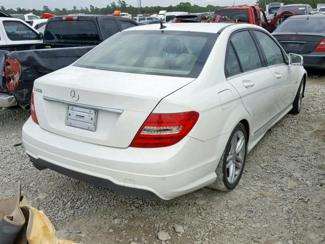 WDDGF4HB0CR232243 - 2012 MERCEDES-BENZ C 250 WHITE photo 4