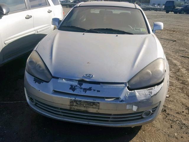 KMHHM66D87U236379 - 2007 HYUNDAI TIBURON GS SILVER photo 9