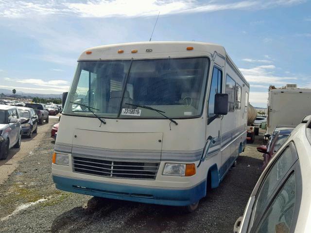 1GBLP37N2S3317747 - 1996 REXA MOTORHOME TWO TONE photo 2