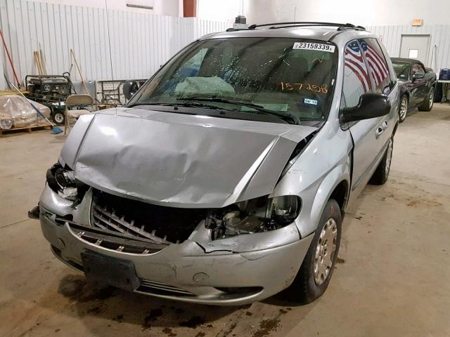 1C4GJ45313B157258 - 2003 CHRYSLER VOYAGER LX SILVER photo 2