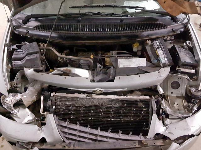 1C4GJ45313B157258 - 2003 CHRYSLER VOYAGER LX SILVER photo 7