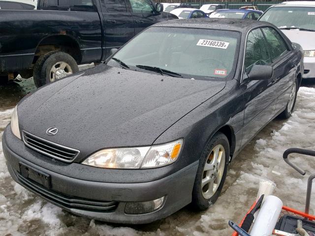 JT8BF28G410302833 - 2001 LEXUS ES 300 GRAY photo 2