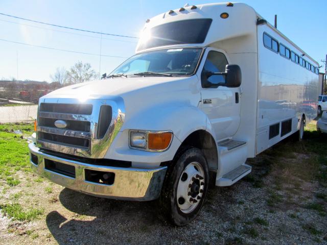 3FRNF65F89V127610 - 2009 FORD F650 SUPER WHITE photo 1