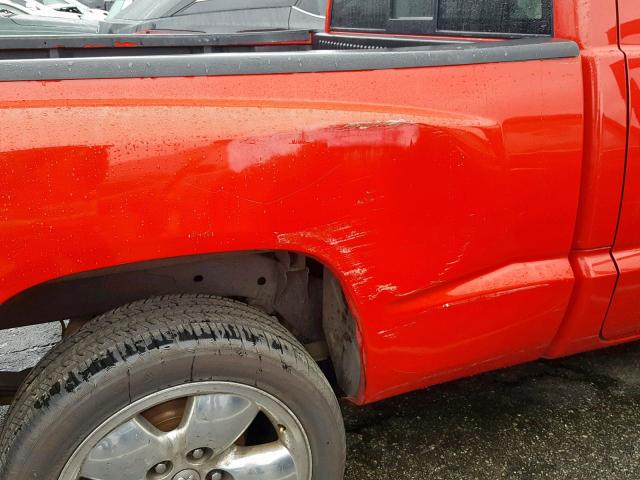 1D7HE42NX5S176530 - 2005 DODGE DAKOTA SLT RED photo 9