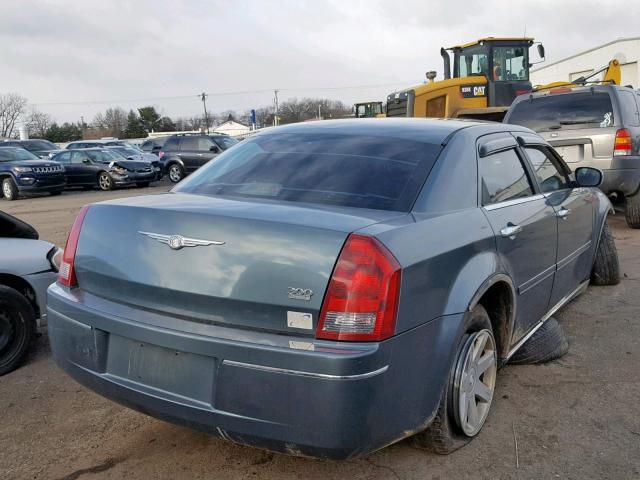 2C3JA53G65H108623 - 2005 CHRYSLER 300 TOURIN BLUE photo 4