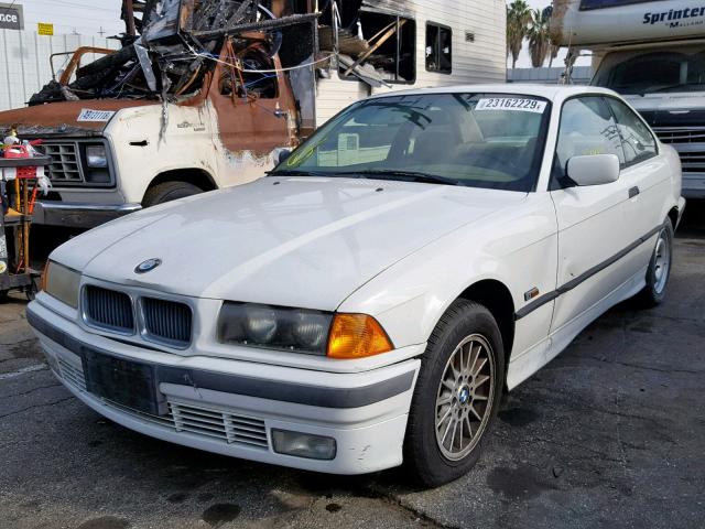 WBABE8325TEY30709 - 1996 BMW 318 IS AUT WHITE photo 2