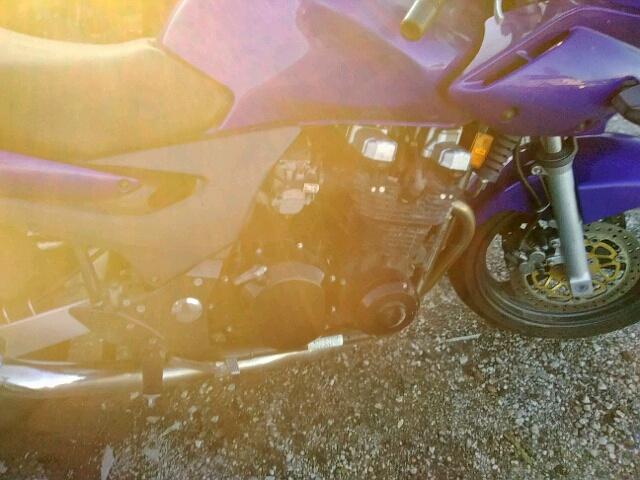 JKAZRDH122A004012 - 2002 KAWASAKI ZR750 G PURPLE photo 7